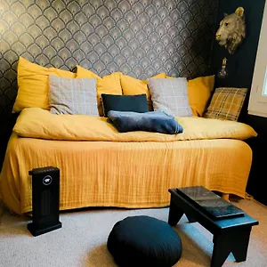 https://aix-en-provence-le-boudoir-du-centre-historique.fr-provencehotel.com